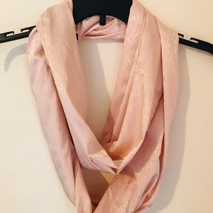 Pretty spring infinity scarf NWOT